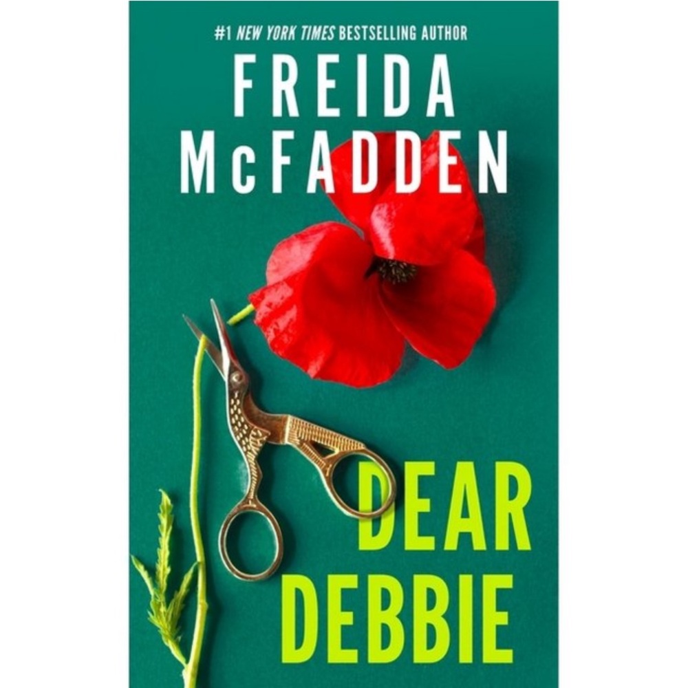 🌙Dear Debbie By Freida McFadden (Paperback)🌙
